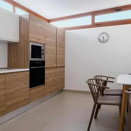 Altos Nisa 3b By Escape