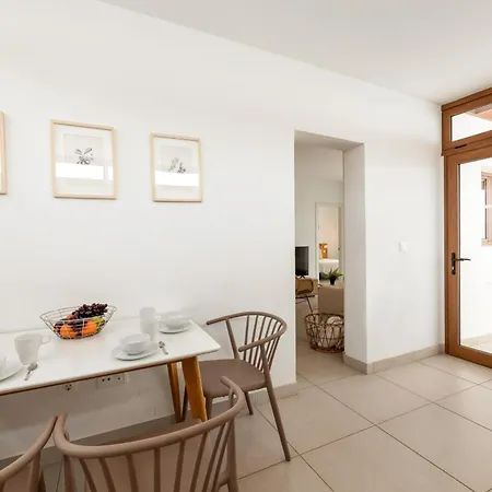 Altos Nisa 3b By Escape Villa